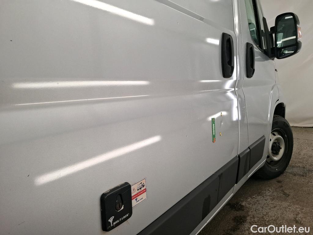  Fiat  Ducato FIAT  / 2014 / 4P / Fourgon tôlé 2.3 Multijet 140 3.5 C H2 Pro Lounge #4