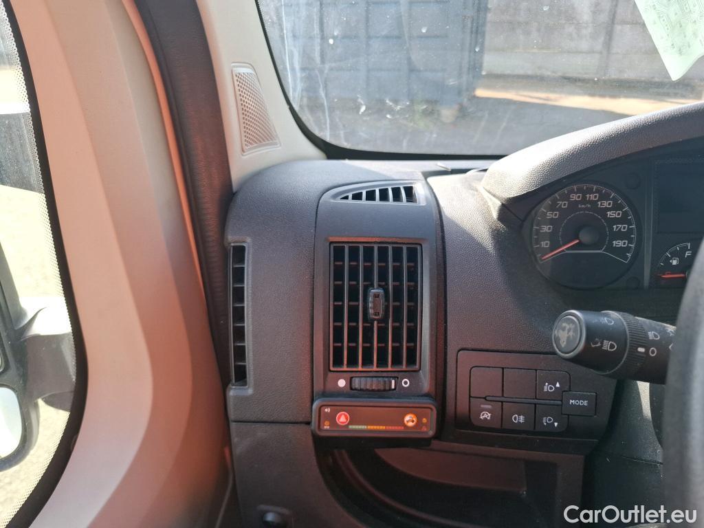  Peugeot  Boxer PEUGEOT  / 2014 / 4P / Fourgon tôlé BlueHDi S&S 140 PREMIUM 335 L2H2 #18