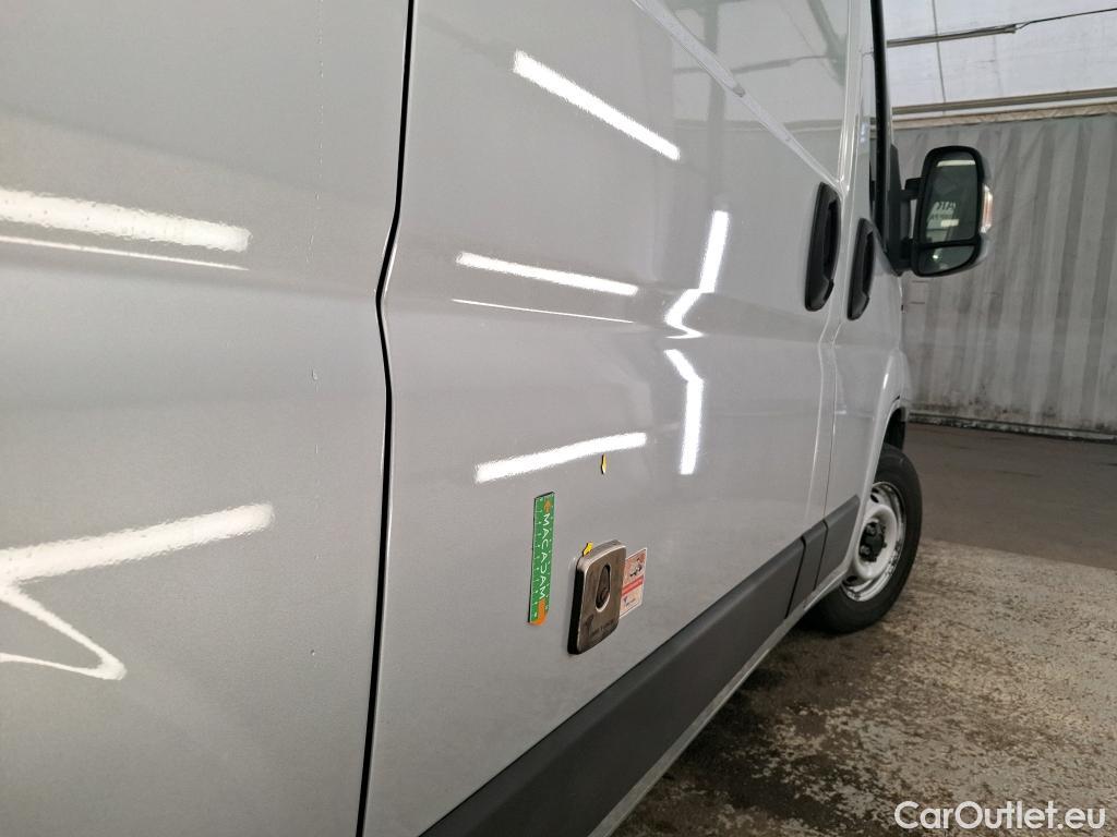  Fiat  Ducato FIAT  / 2014 / 4P / Fourgon tôlé 2.3 Multijet 140 3.5 C H2 Pro Lounge #22