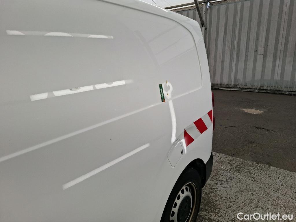  Peugeot  Expert  Fourgon Premium L2 1.5 HDi 120CV BVM6 E6d #37