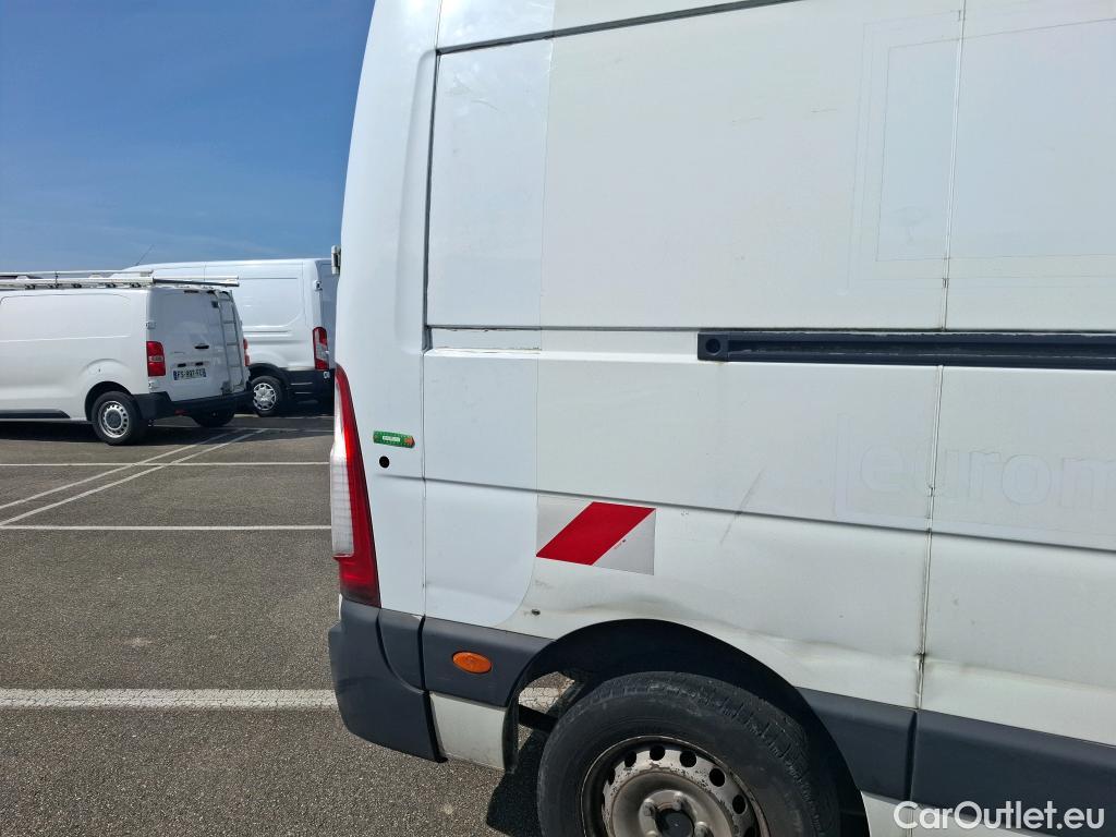  Renault  Master  III Fourgon L3H2 3 5 Grand Confort dCi 125CV BVM6 E5 #104
