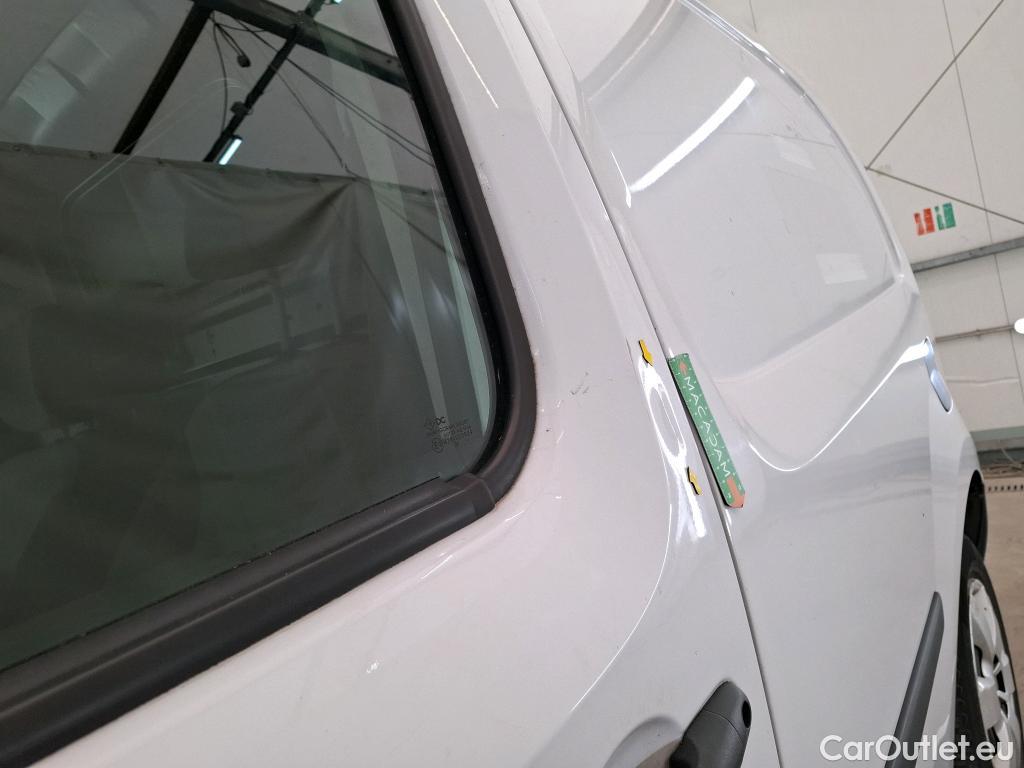  Renault  Kangoo  II Express Extra (Série Spéciale) 1.5 dCi 80CV BVM6 E6dT #49
