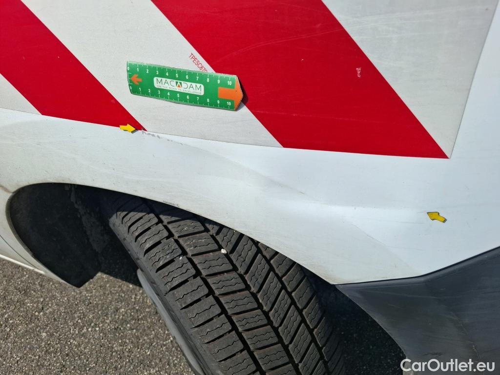  Renault  Master  III Fourgon L3H2 3 5 Grand Confort dCi 125CV BVM6 E5 #17