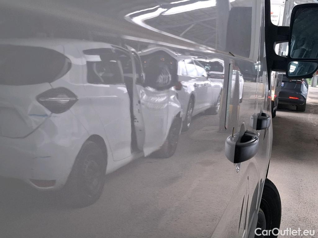  Renault  Master  Fourgon L2H2 3 5 Grand Confort dCi 135CV BVM6 E6dT #6