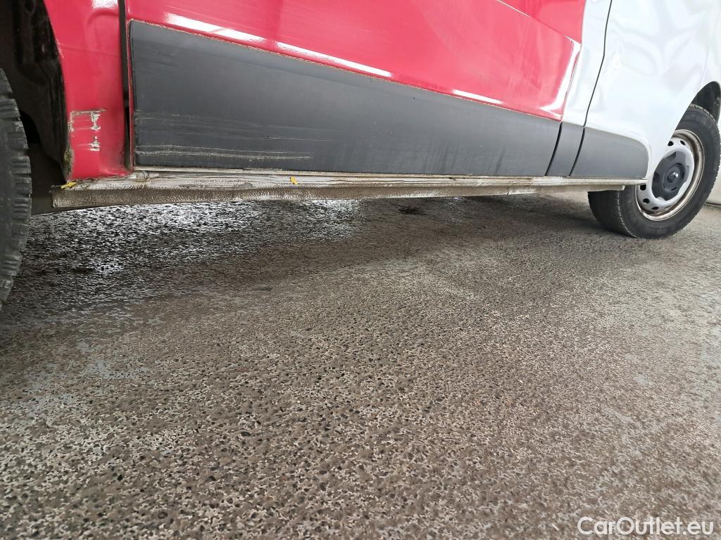  Renault  Trafic  III Fourgon L1H1 2T8 Confort 2.0 dCi 150CV BVA6 E6d #18