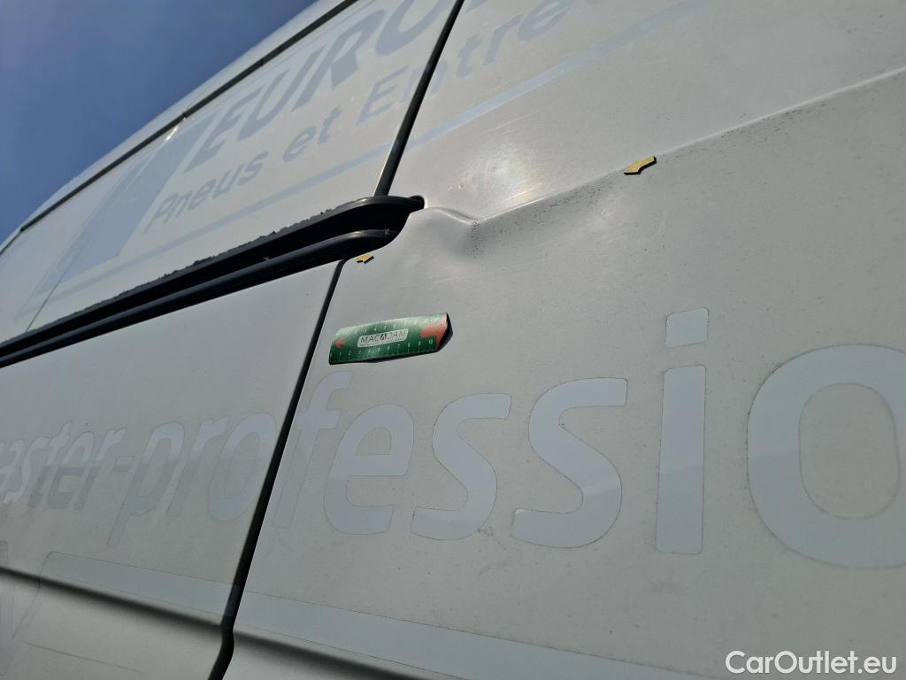  Renault  Master  III Fourgon L3H2 3 5 Grand Confort dCi 125CV BVM6 E5 #26