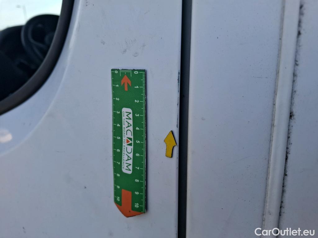  Renault  Master  III Fourgon L3H2 3 5 Grand Confort dCi 125CV BVM6 E5 #56