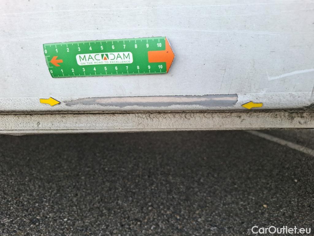  Renault  Master  III Fourgon L3H2 3 5 Grand Confort dCi 125CV BVM6 E5 #90