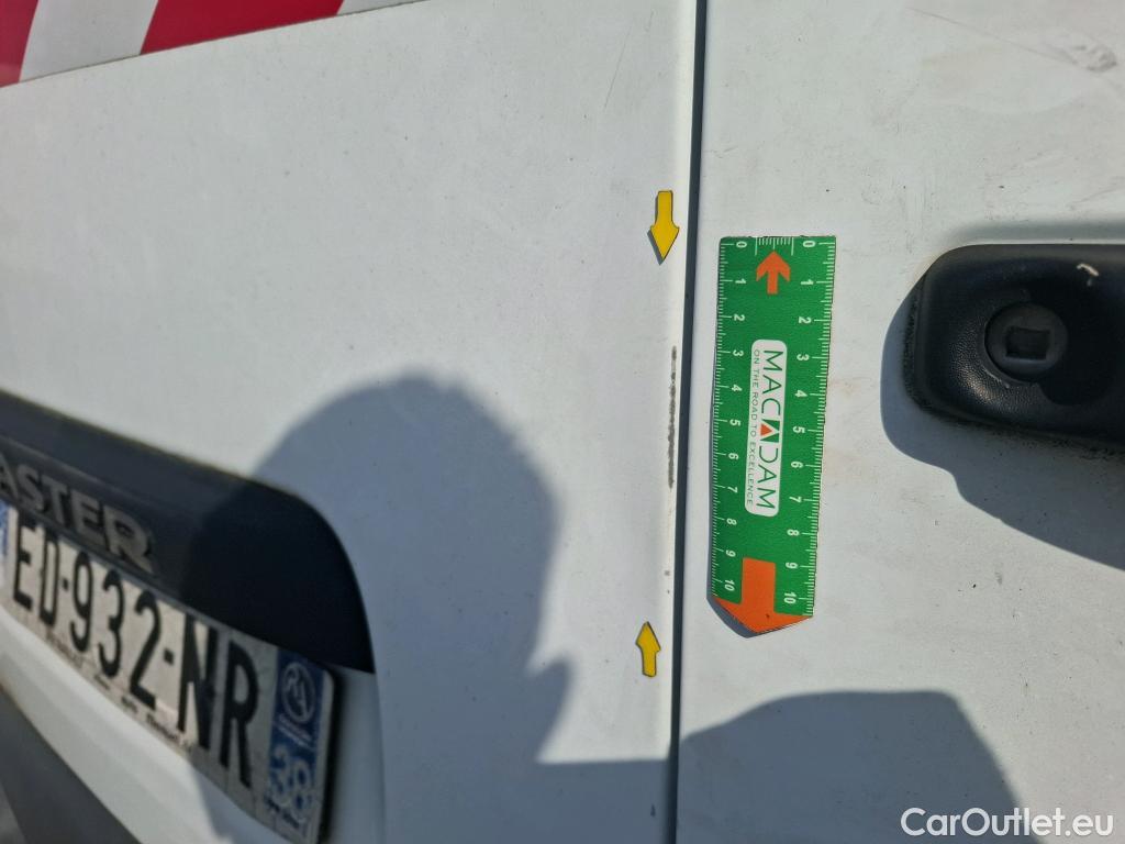  Renault  Master  III Fourgon L3H2 3 5 Grand Confort dCi 125CV BVM6 E5 #48
