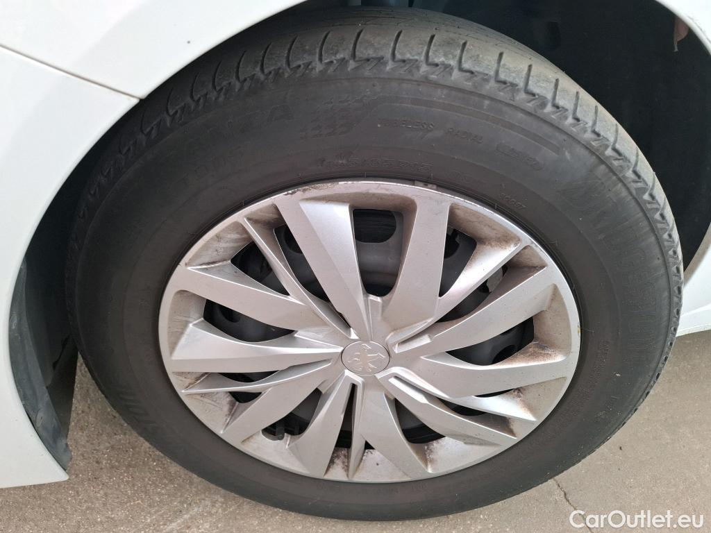  Peugeot  208  Premium 1.2 PureTech 75CV BVM5 E6d #4