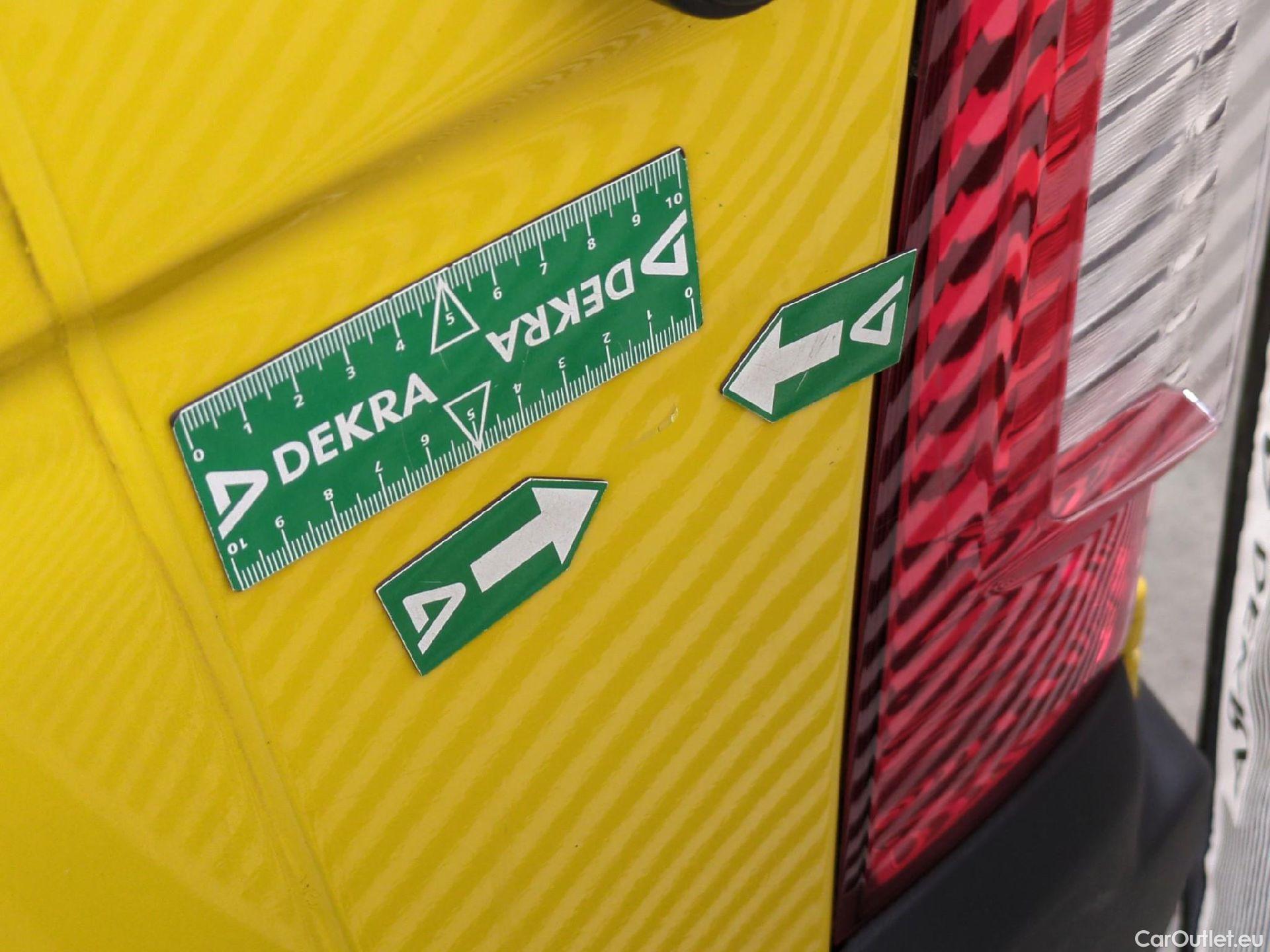  Renault  Master RENAULT  / 2019 / 4P / Fourgon tôlé FG Z.E.Tr CF F3100 L2H2 R75 AI - 19 #31