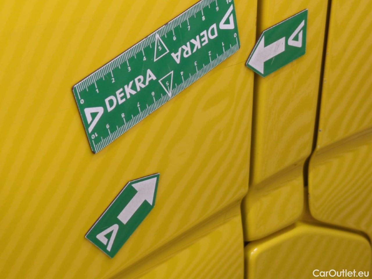  Renault  Master RENAULT  / 2019 / 4P / Fourgon tôlé FG Z.E.Tr CF F3100 L2H2 R75 AI - 19 #10