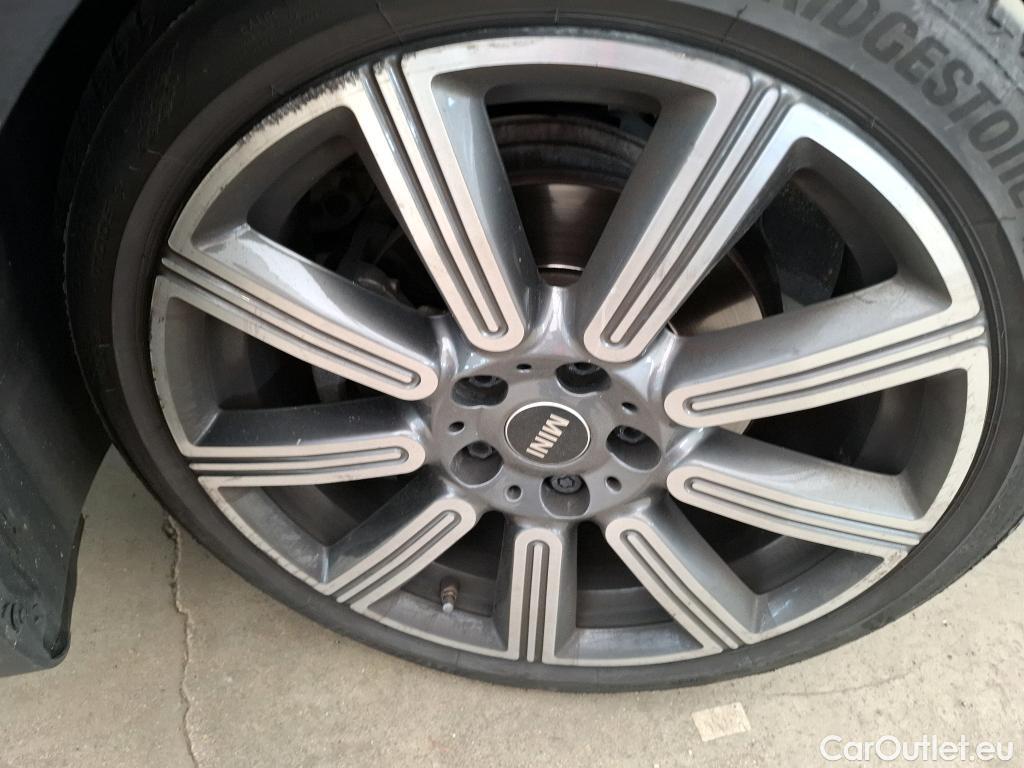  Mini  Clubman MINI  / 2019 / 5P / Break Cooper Edition Premium Plus 136 ch BVA7 #18