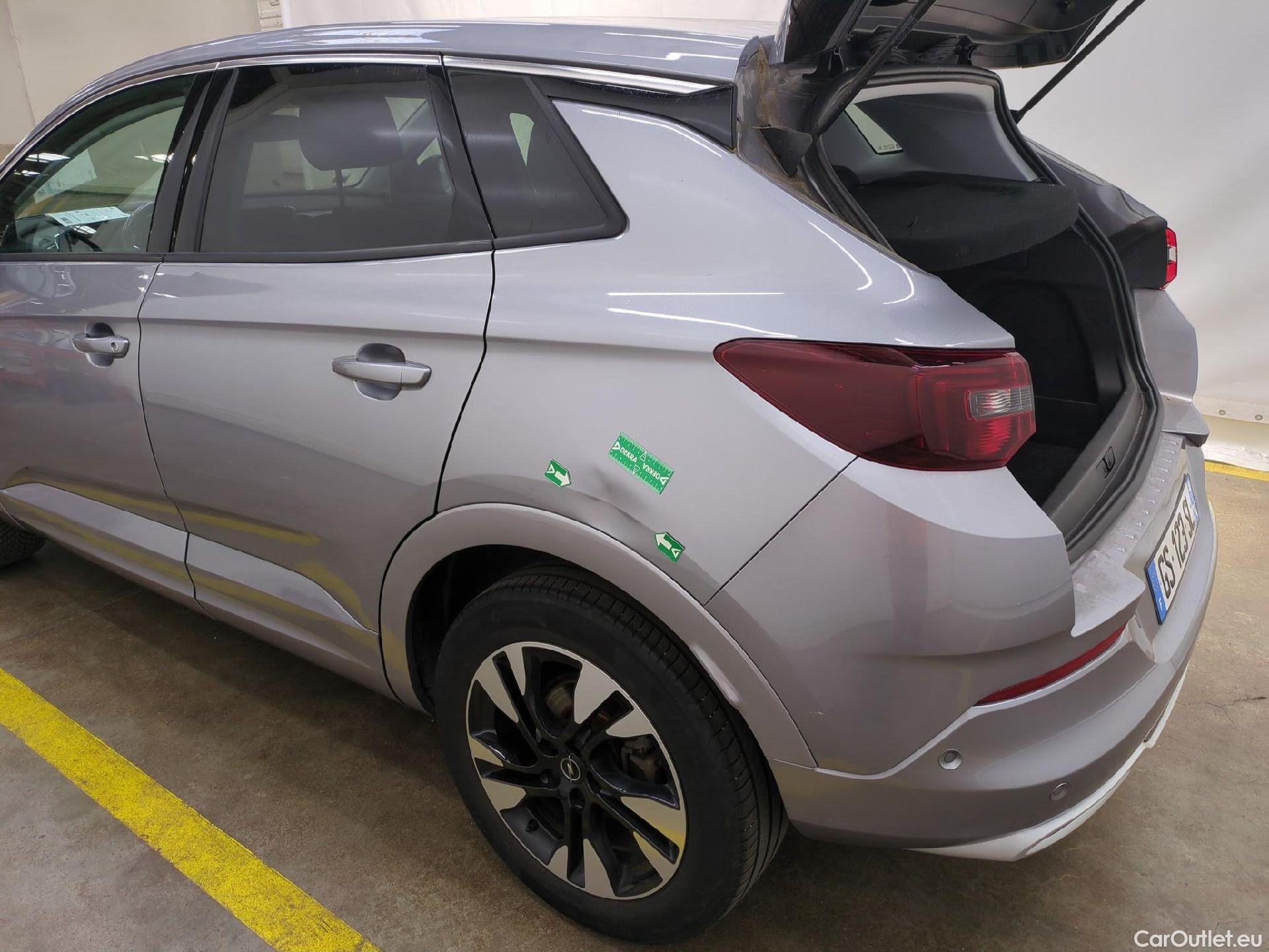  Opel   Grandland X Grandland X Business Elegance 1.5 130CV BVA8 6E #18