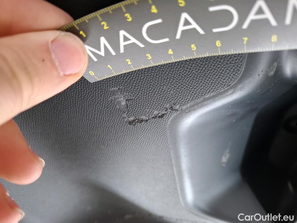  Peugeot  208  GT 1.2 PureTech 100CV BVA8 E6d #67
