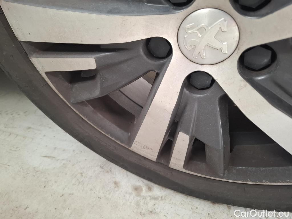  Peugeot  3008  Allure 1.5 HDi 130CV BVA8 E6d #26