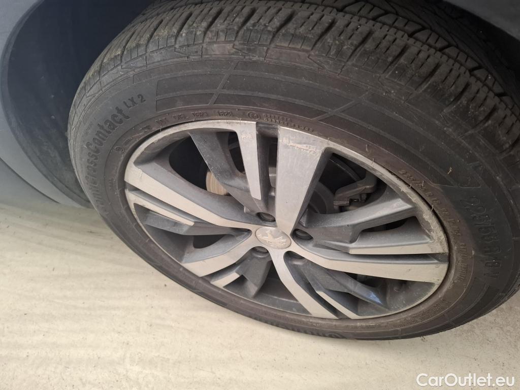  Peugeot  3008  Allure 1.5 HDi 130CV BVA8 E6d #55