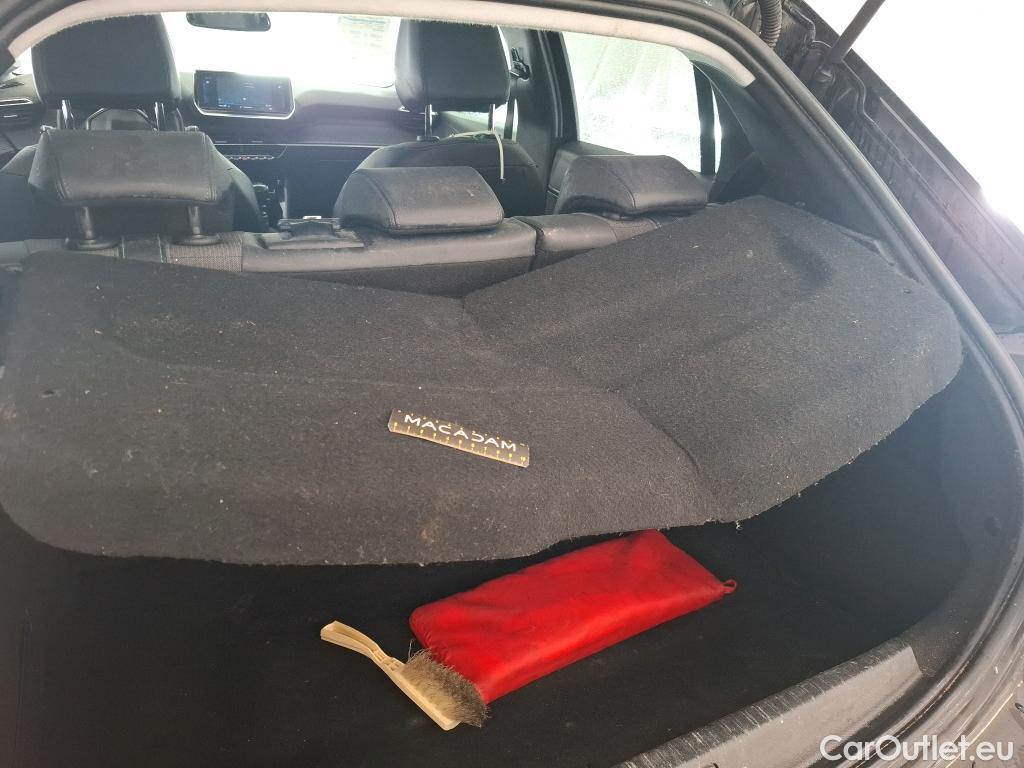  Peugeot  208  Allure Business 1.2 PureTech 100CV BVM6 E6d #15