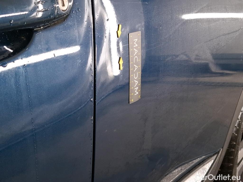  Peugeot  3008 PEUGEOT  / 2020 / 5P / SUV 1.6 HYBRID 225 E-EAT8 Allure Pack #29