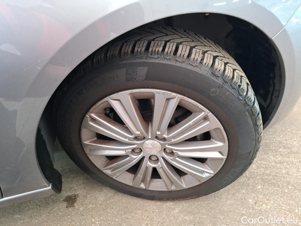  Peugeot  308  Allure 1.2 PureTech 130CV BVA8 E6d #36
