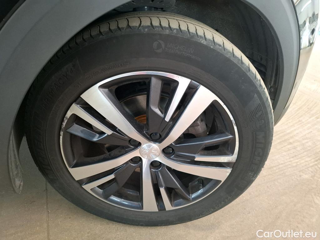  Peugeot  3008  Allure Business 1.2 PureTech 130CV BVA8 E6d #20