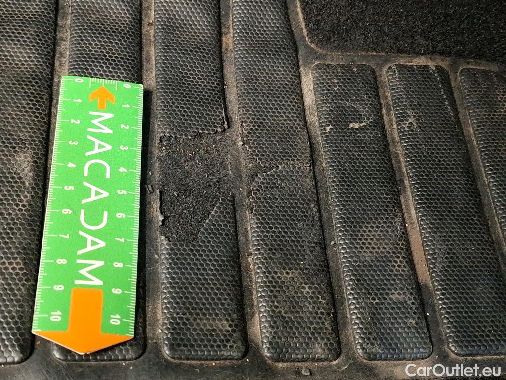  Peugeot  308 PEUGEOT  SW / 2021 / 5P / Break PureTech 130 S&S EAT8 ACTIVE PACK #18