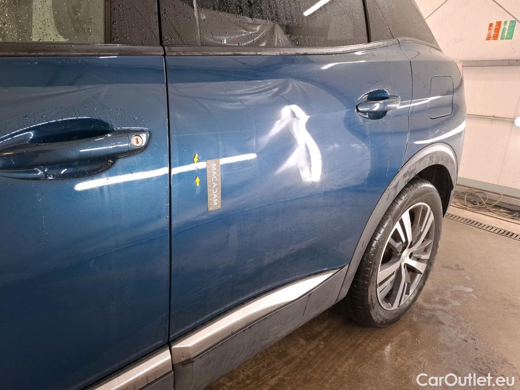  Peugeot  3008 PEUGEOT  / 2020 / 5P / SUV 1.6 HYBRID 225 E-EAT8 Allure Pack #28