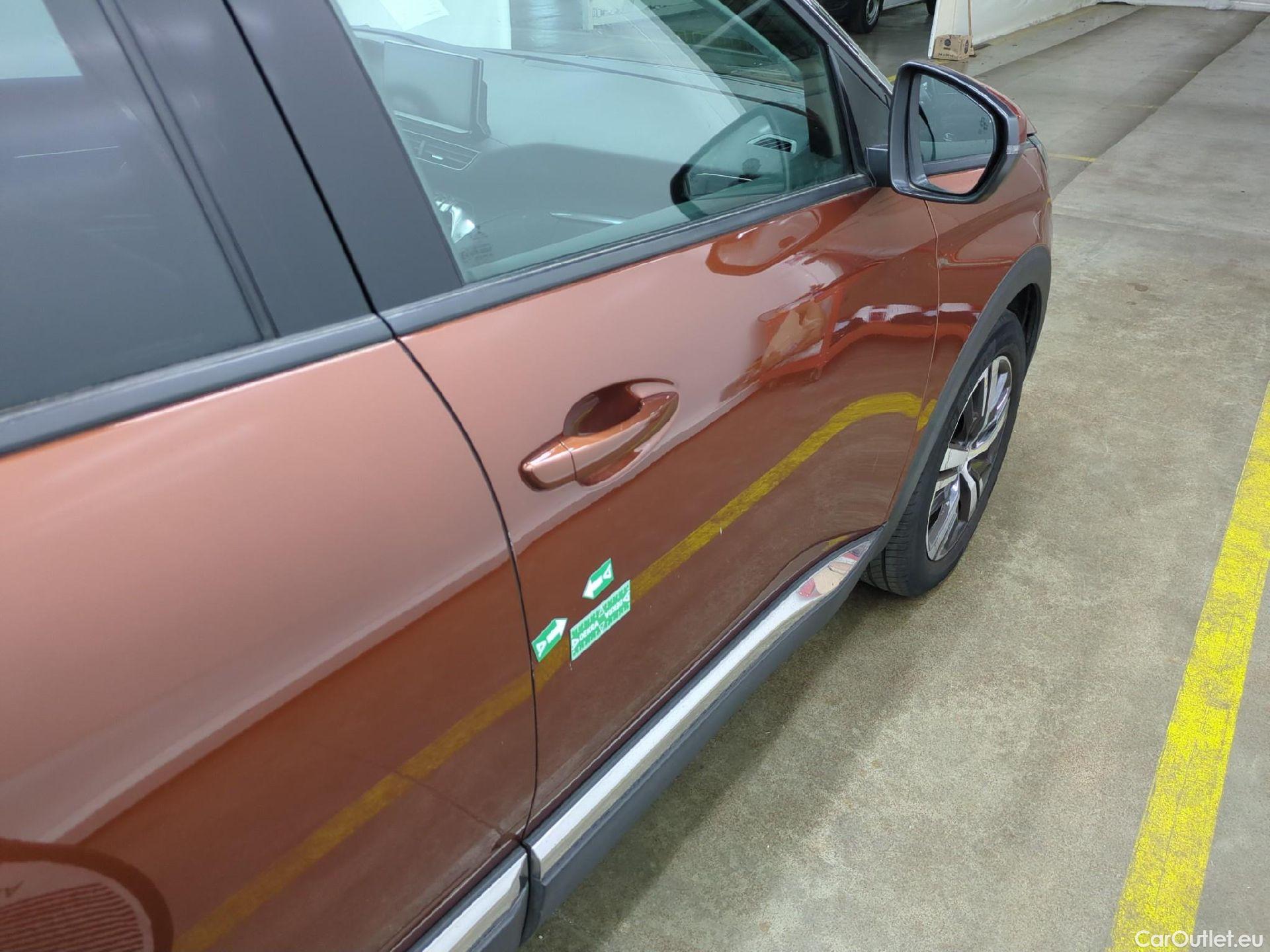  Peugeot  5008  Allure 1.2 PureTech 130CV BVM6 7 Sieges E6d #36