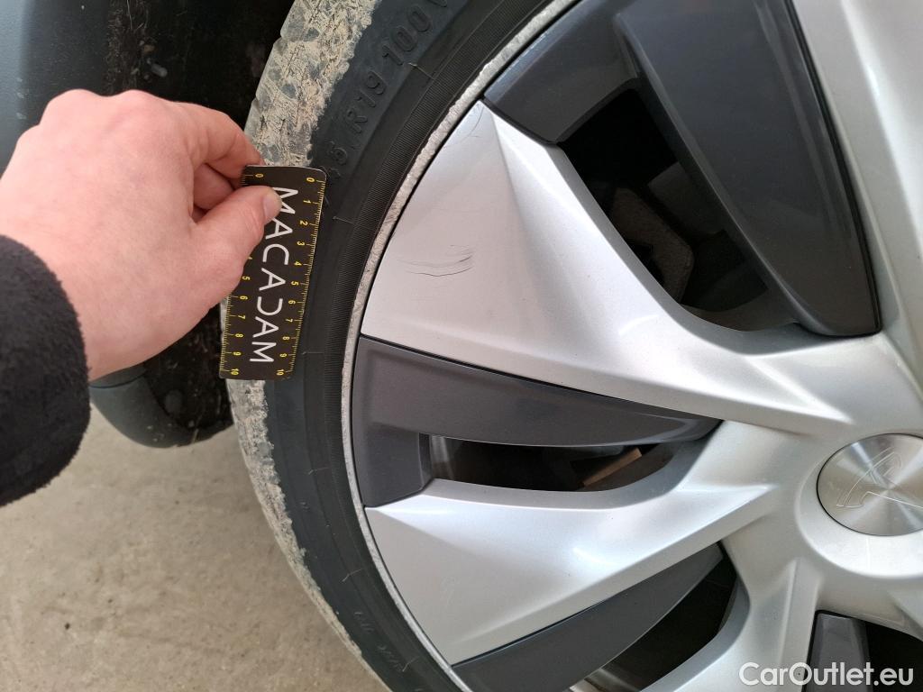  Tesla  Model Y TESLA  / 2021 / 5P / SUV RWD #11