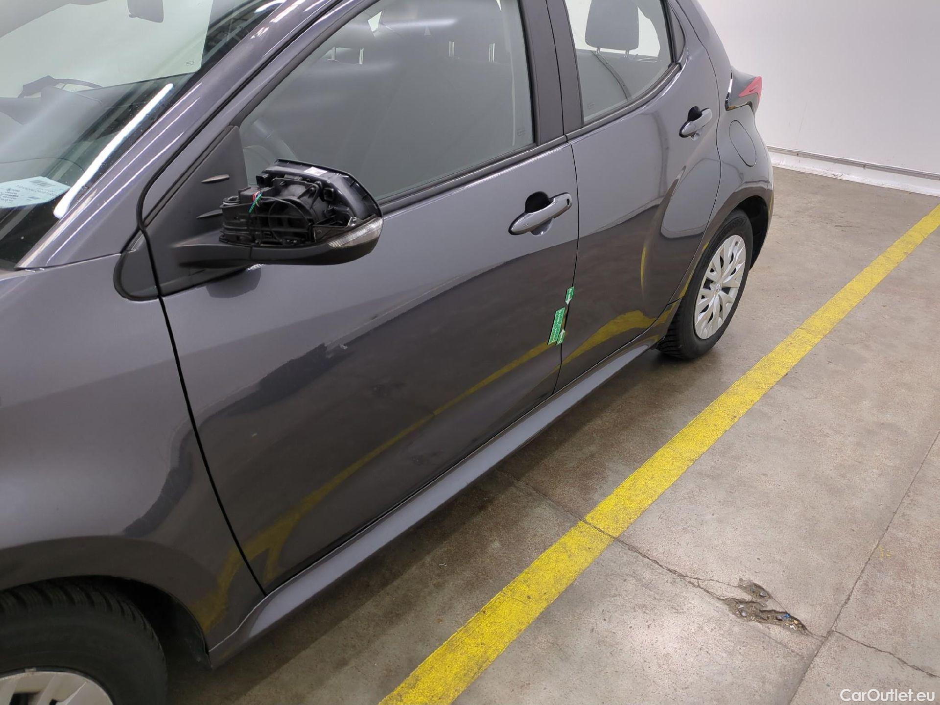  Toyota  Yaris TOYOTA  Hybride / 2019 / 5P / Berline Hybride 116h Dynamic Business Beyond Zer #18
