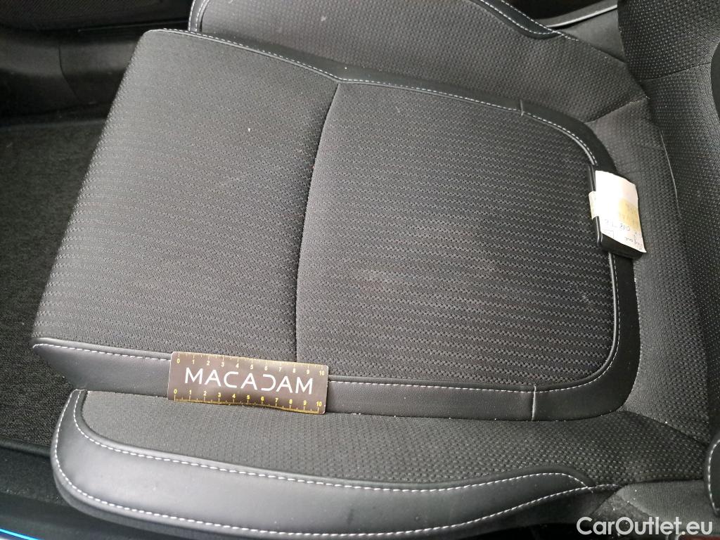  Renault  Megane RENAULT Mégane Berline / 2020 / 5P / Berline techno TCe 140 EDC #14