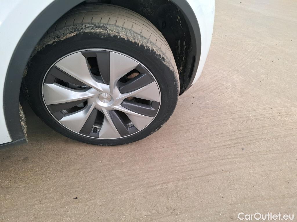  Tesla  Model Y TESLA  / 2021 / 5P / SUV RWD #18