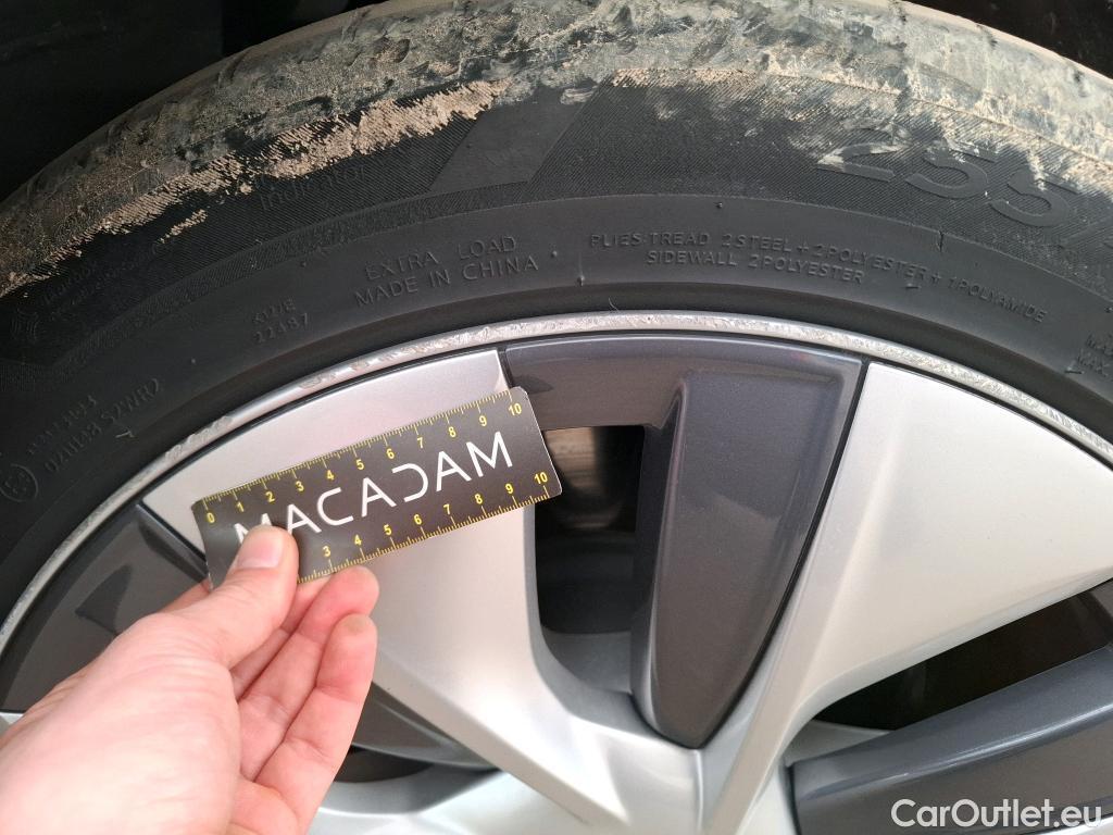  Tesla  Model Y TESLA  / 2021 / 5P / SUV RWD #28