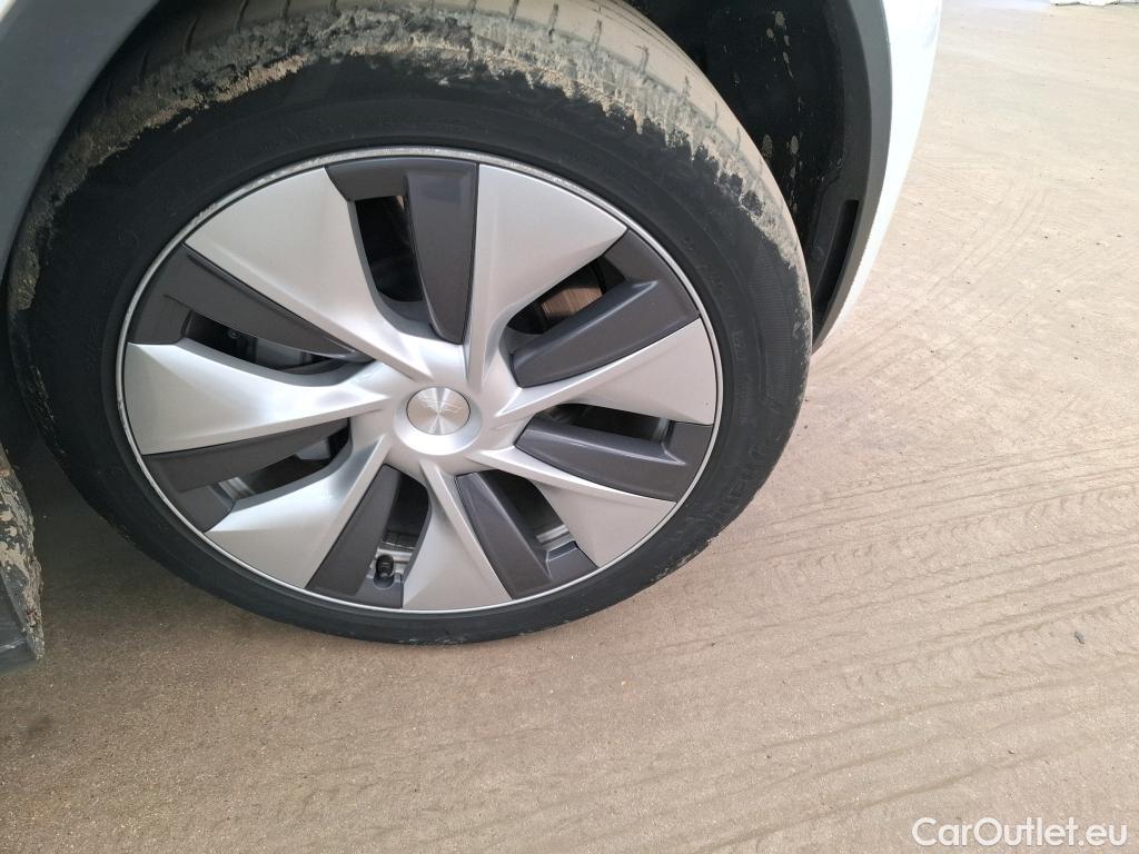  Tesla  Model Y TESLA  / 2021 / 5P / SUV RWD #26