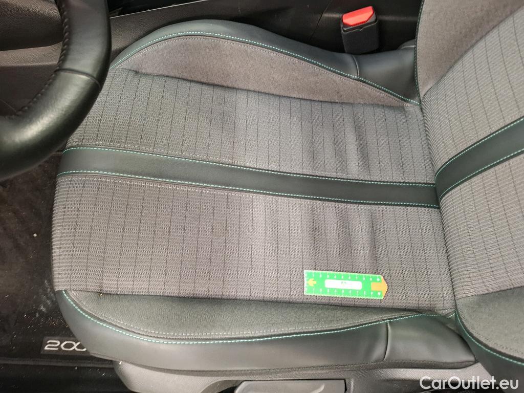  Peugeot  2008  Allure Business 1.2 PureTech 130CV BVM6 E6d / GARANTIE STELLANTIS 10 ANS VOIR PHOTO 2 #40