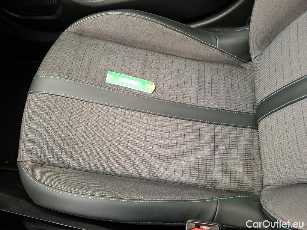  Peugeot  2008  Allure Business 1.2 PureTech 130CV BVM6 E6d / GARANTIE STELLANTIS 10 ANS VOIR PHOTO 2 #34