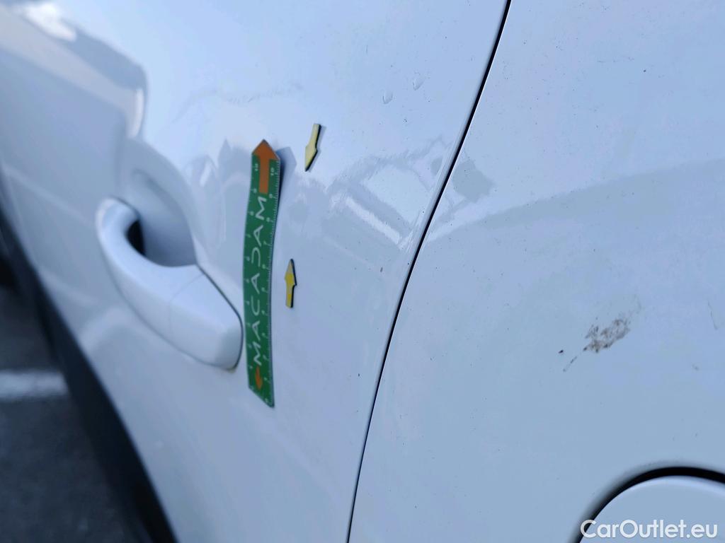  Citroen  C3  Shine Business 1.2 PureTech 110CV BVM6 E6d / GARANTIE STELLANTIS 10 ANS VOIR PHOTO 2 #3