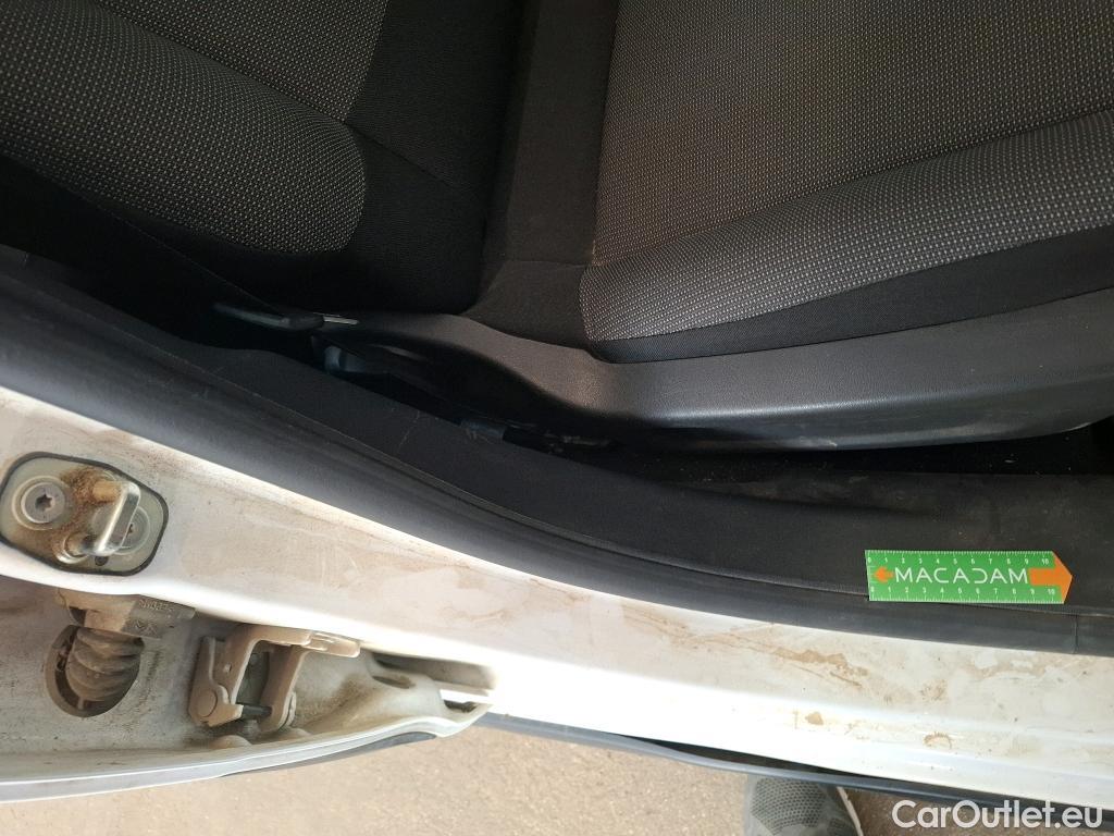  Citroen  C3  Shine Business 1.2 PureTech 110CV BVM6 E6d / GARANTIE STELLANTIS 10 ANS VOIR PHOTO 2 #37