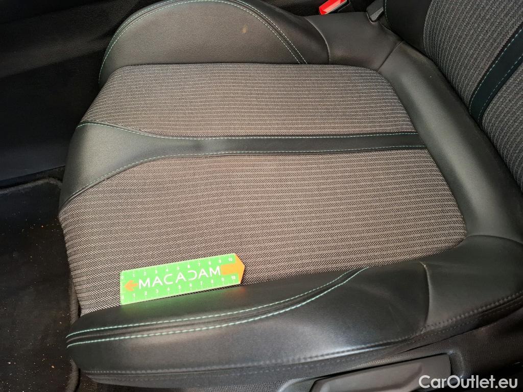  Peugeot  5008  Allure Pack 1.2 PureTech 130CV BVA8 7 Sieges E6d / GARANTIE STELLANTIS 10 ANS VOIR PHOTO 2 #17