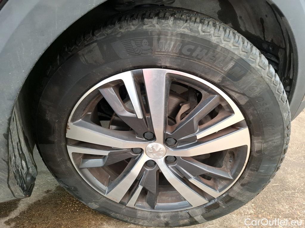  Peugeot  5008  Allure Pack 1.2 PureTech 130CV BVA8 7 Sieges E6d / GARANTIE STELLANTIS 10 ANS VOIR PHOTO 2 #17