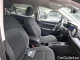  Volkswagen  Golf  2.0 TDI SCR 115 DSG ACTIVE #9