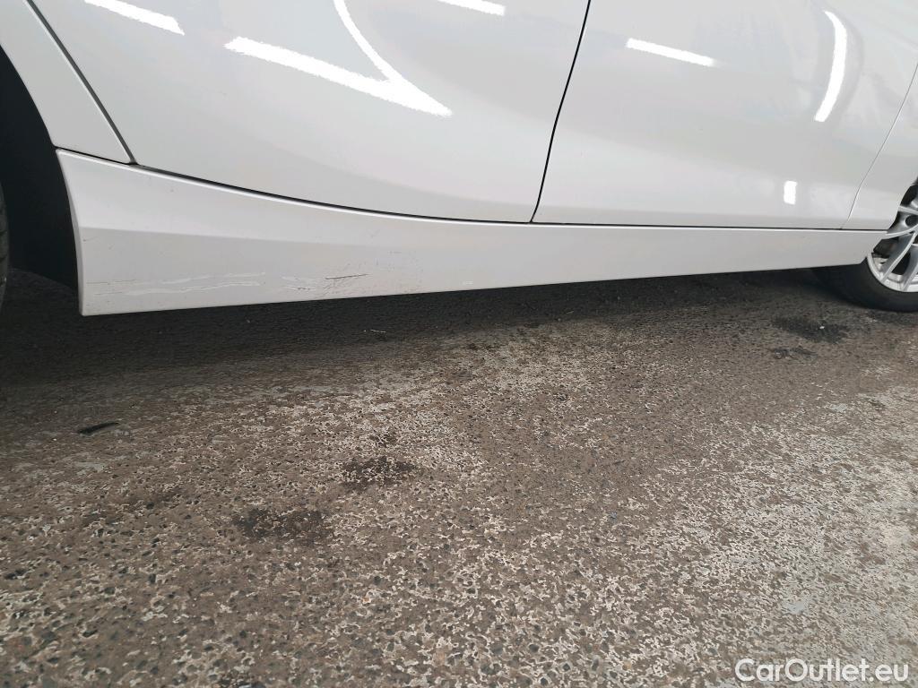  Bmw  Serie 1 Série 1 Berline 118i Sport 1.5 135CV BVA8 E6 #21