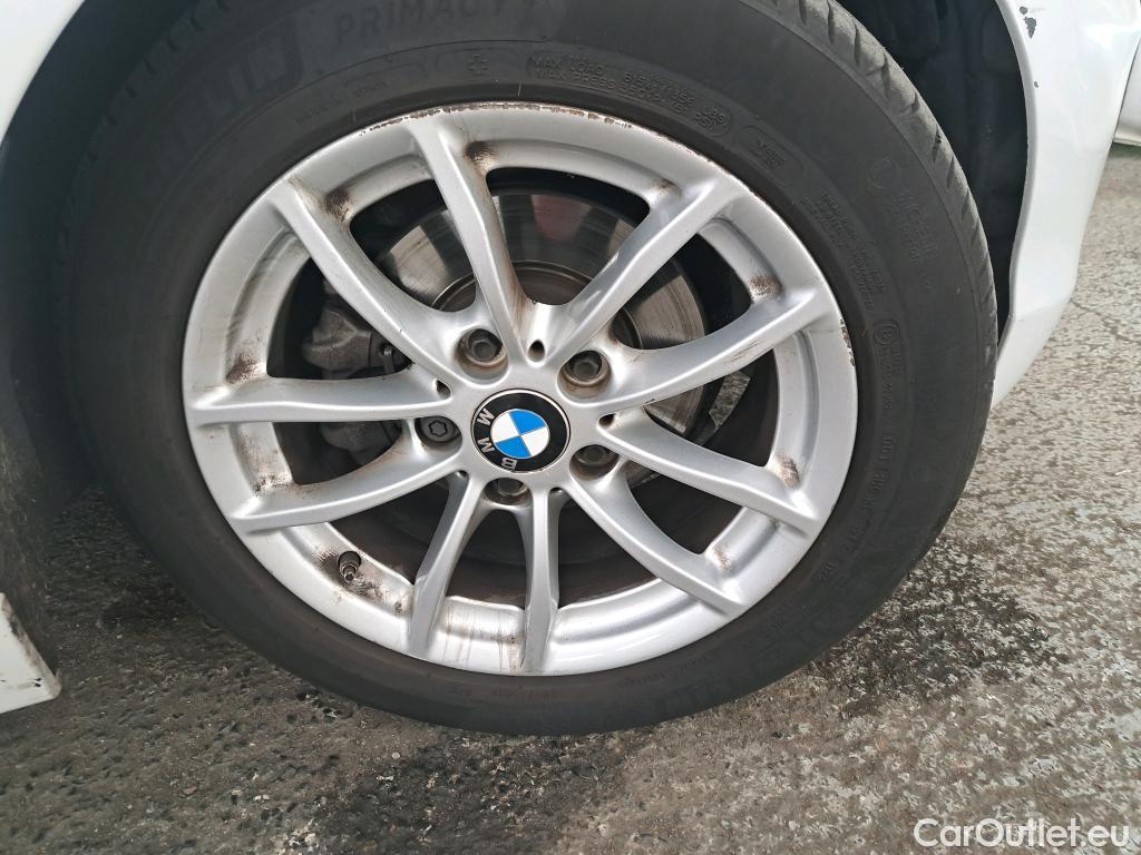  Bmw  Serie 1 Série 1 Berline 118i Sport 1.5 135CV BVA8 E6 #29