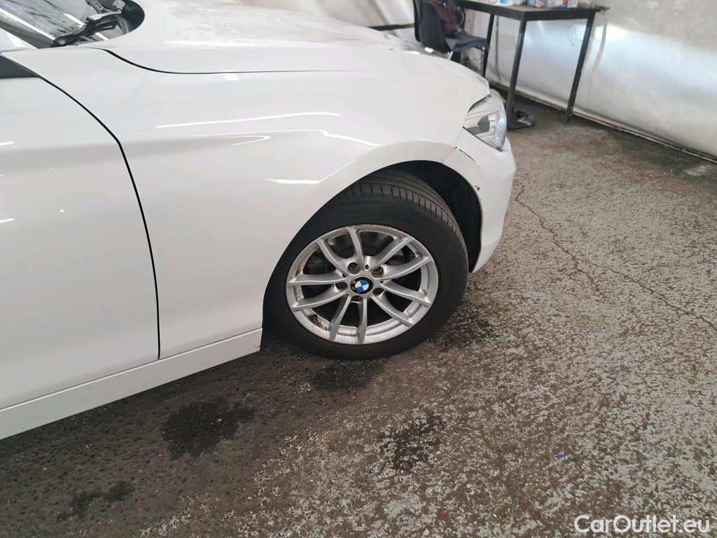  Bmw  Serie 1 Série 1 Berline 118i Sport 1.5 135CV BVA8 E6 #28