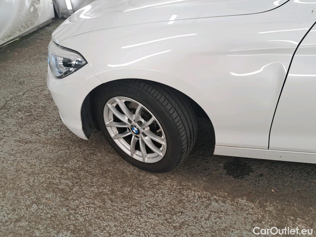  Bmw  Serie 1 Série 1 Berline 118i Sport 1.5 135CV BVA8 E6 #26