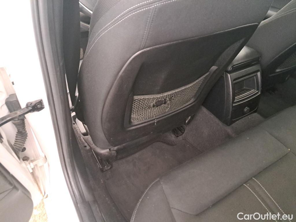 Bmw  Serie 1 Série 1 Berline 118i Sport 1.5 135CV BVA8 E6 #24