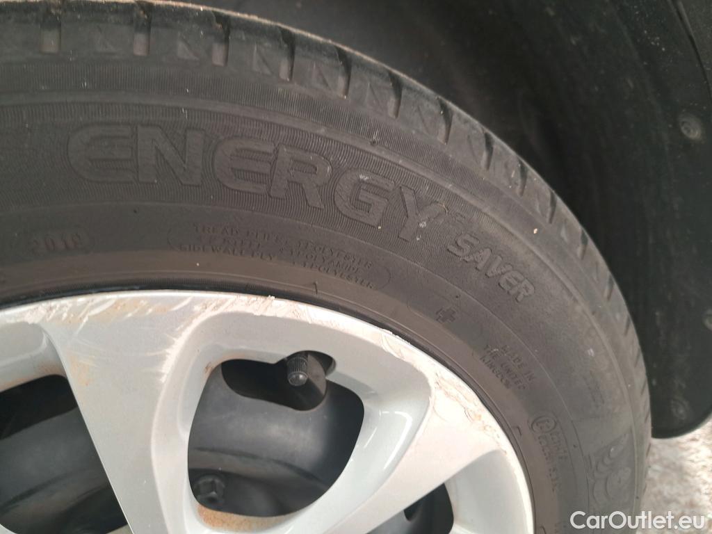 Citroen  C3  Feel 1.2 PureTech 80CV BVM5 E6 #32