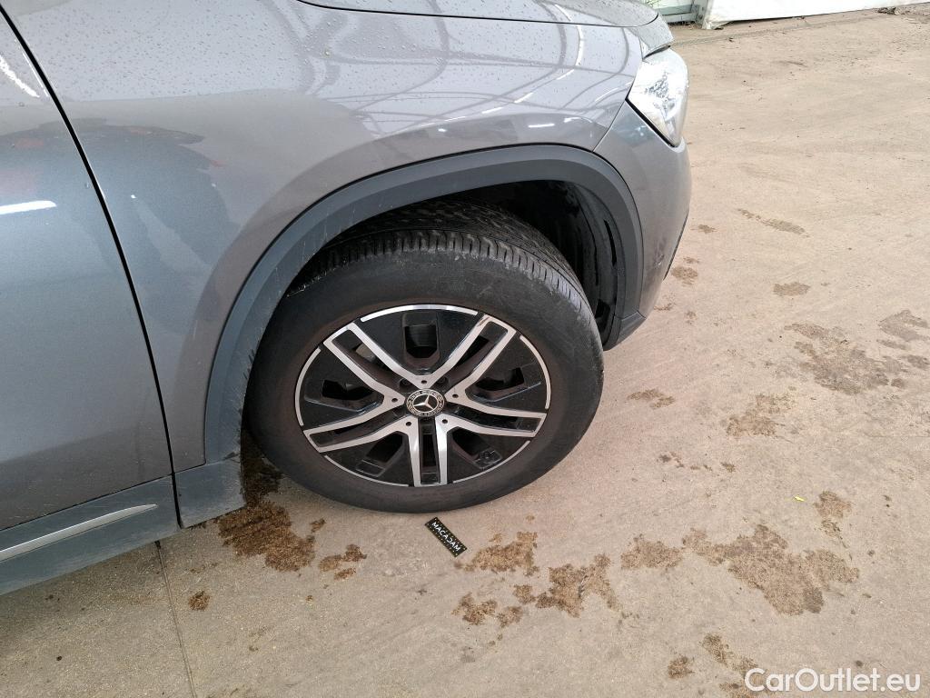  Mercedes  GLA MERCEDES-BENZ  / 2020 / 5P / SUV  200 BUSINESS LINE DCT #74