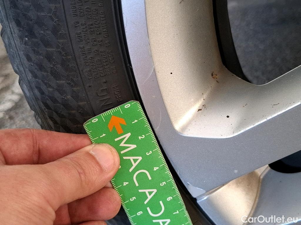  Renault  Clio  IV Business 0.9 TCe 90CV BVM5 E6 #41