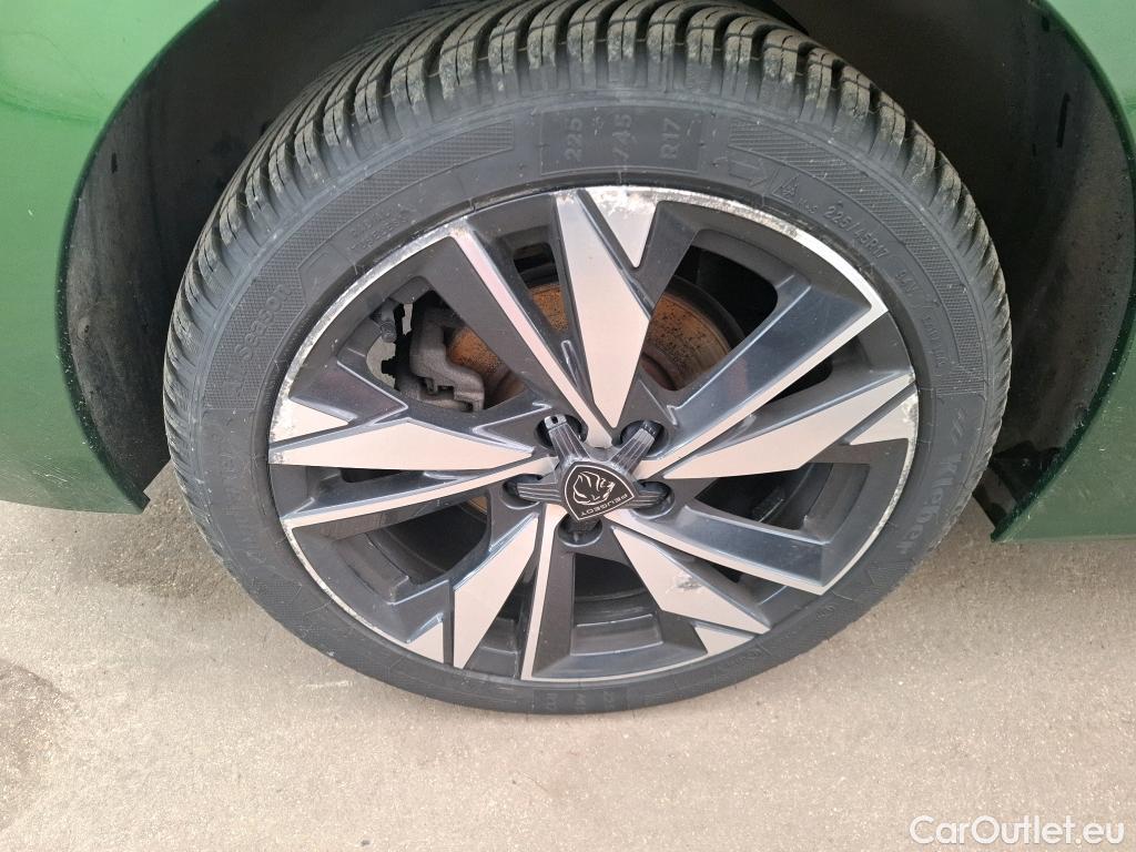  Peugeot  308  Allure 1.2 PureTech 130CV BVA8 E6d #6